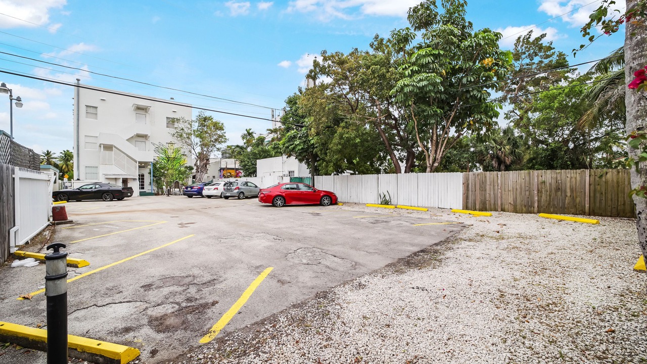 Photo of Outdoor in Northeast Miami