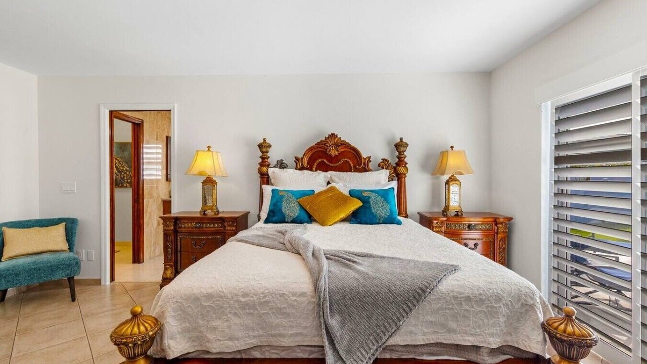 Photo of Bedroom in Naples Park