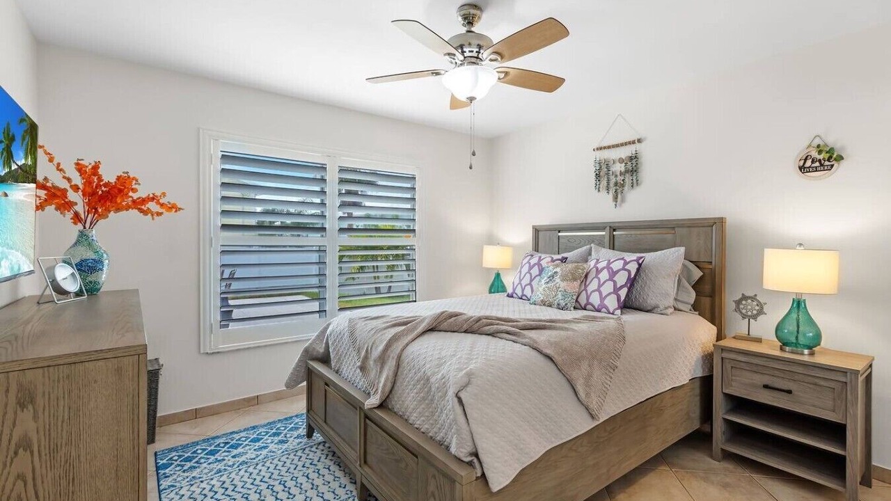 Photo of Bedroom in Naples Park