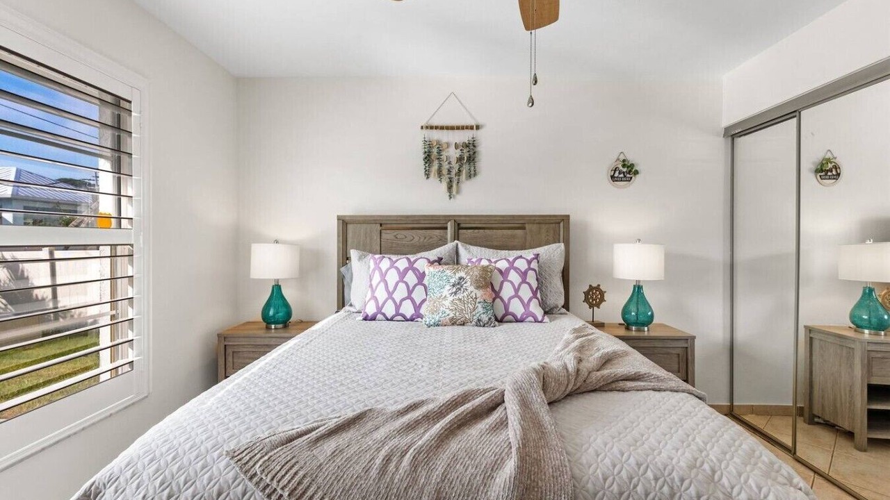 Photo of Bedroom in Naples Park