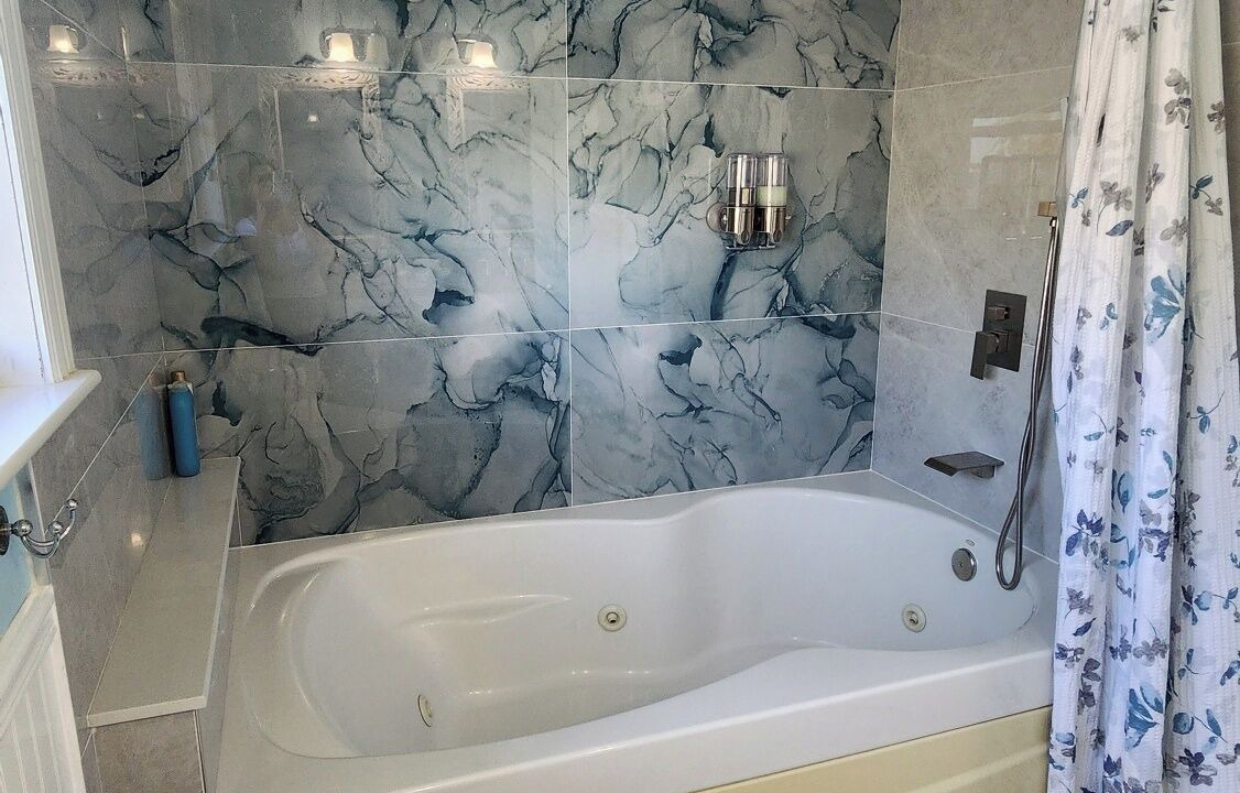 Photo of Bathroom in Jensen Beach