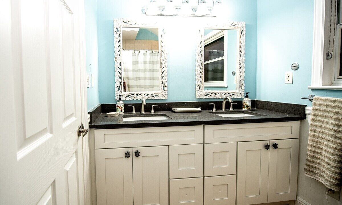 Photo of Bathroom in Jensen Beach