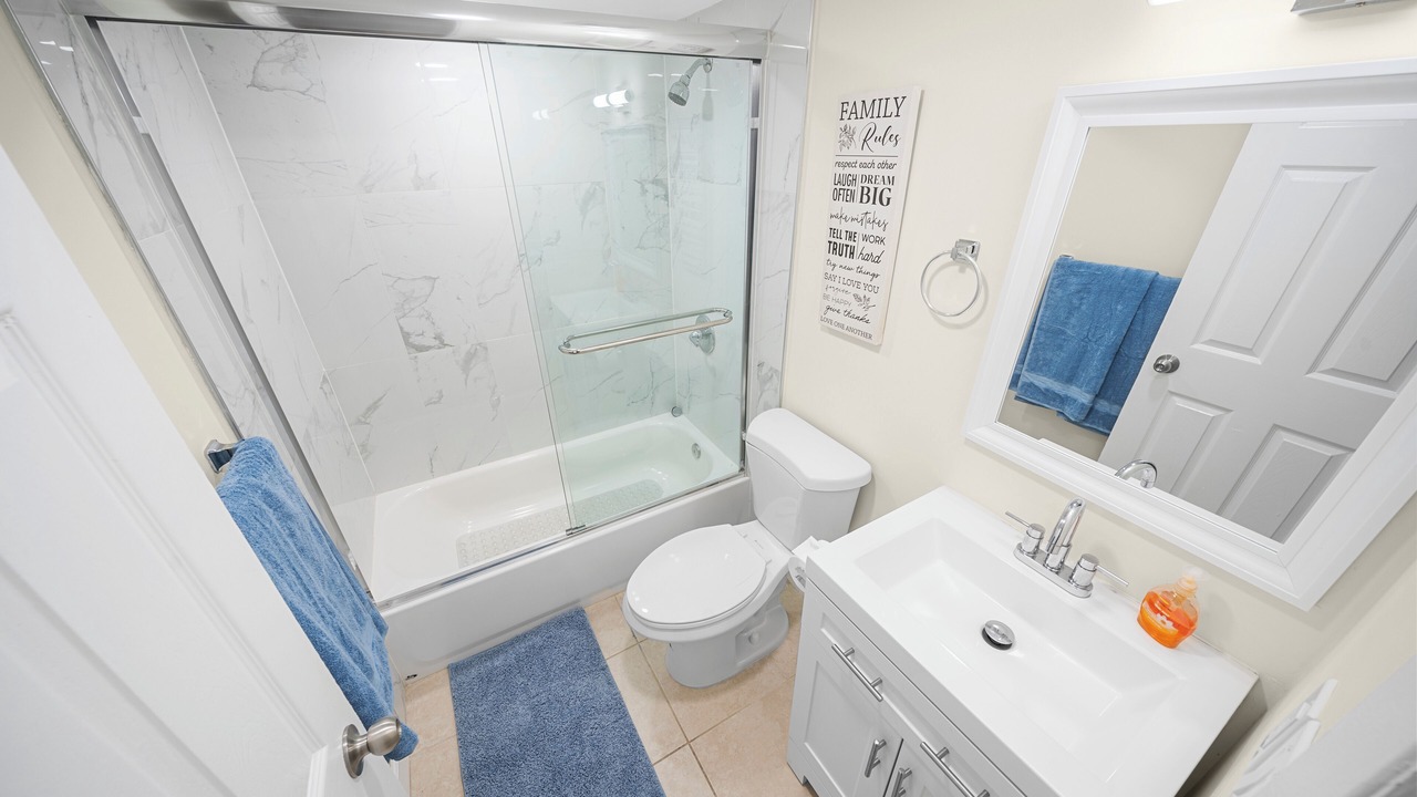 Photo of Bathroom in Jensen Beach