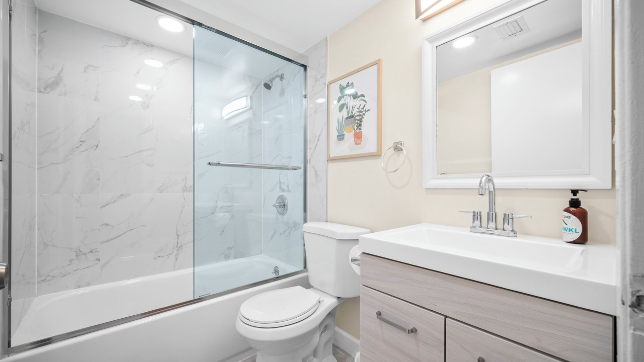 Photo of Bathroom in Jensen Beach