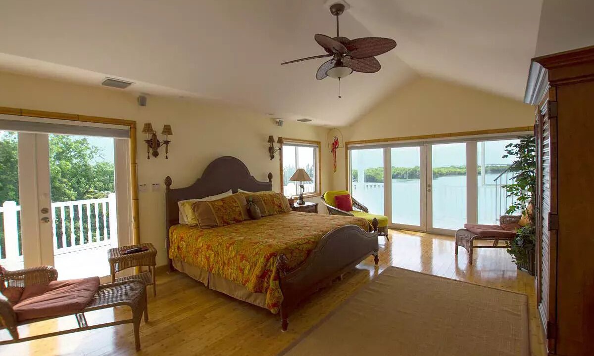 Photo of Bedroom in Summerland Key