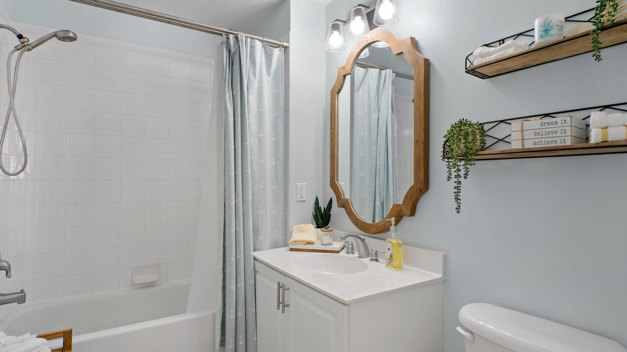 Photo of Bathroom in Jacarandas