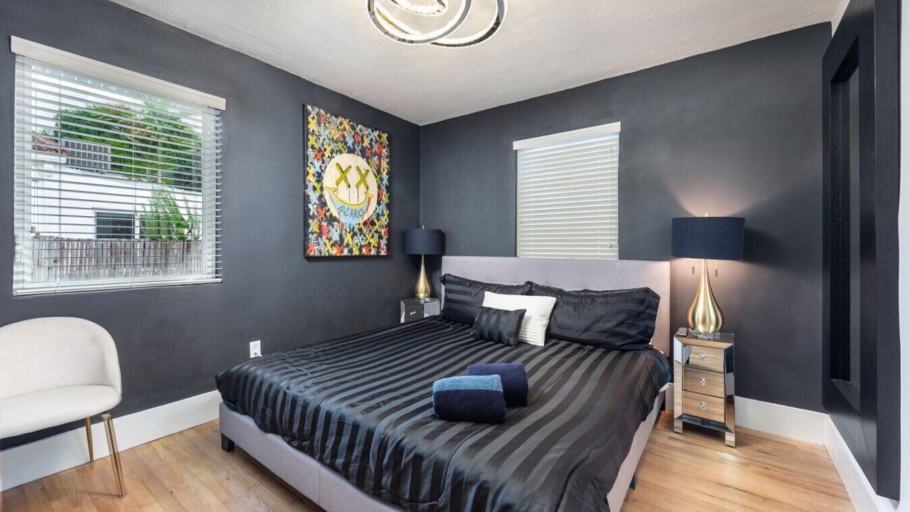 Photo of Bedroom in Northeast Coconut Grove