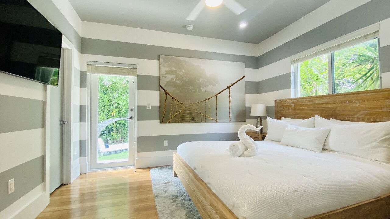 Photo of Bedroom in Northeast Coconut Grove
