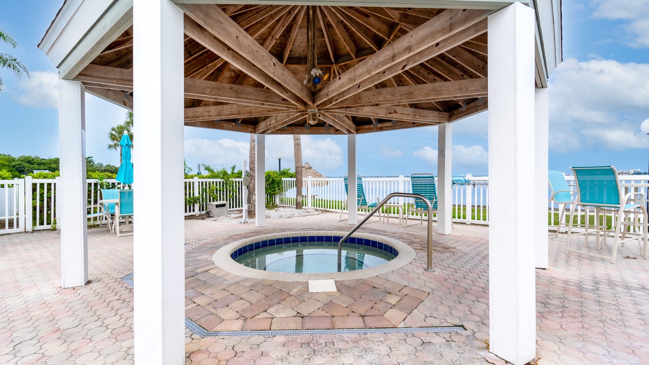 Photo of Patio Balcony in Bayview