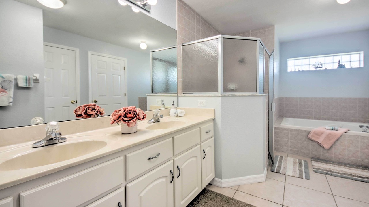 Photo of Bathroom in Sebring