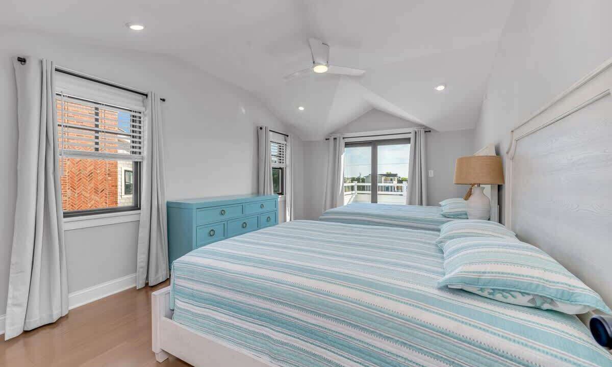 Photo of Bedroom in Avalon