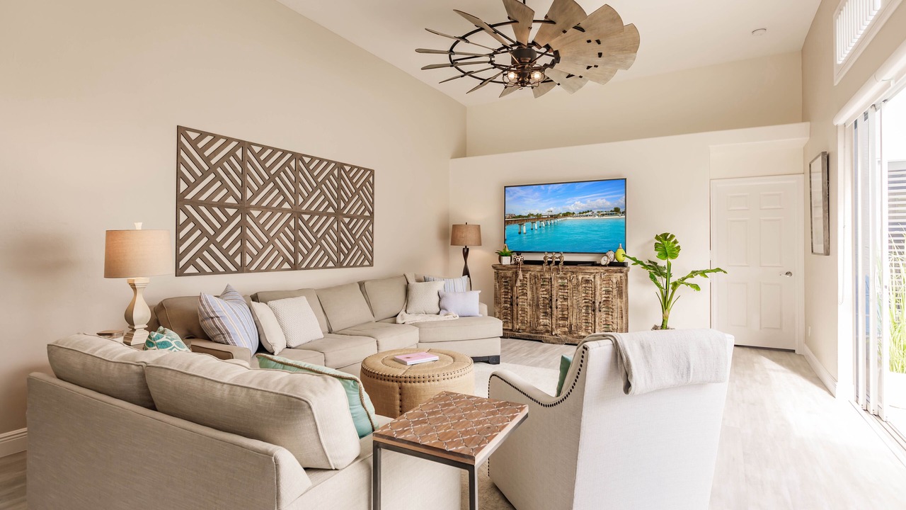 Photo of Livingroom in North Naples