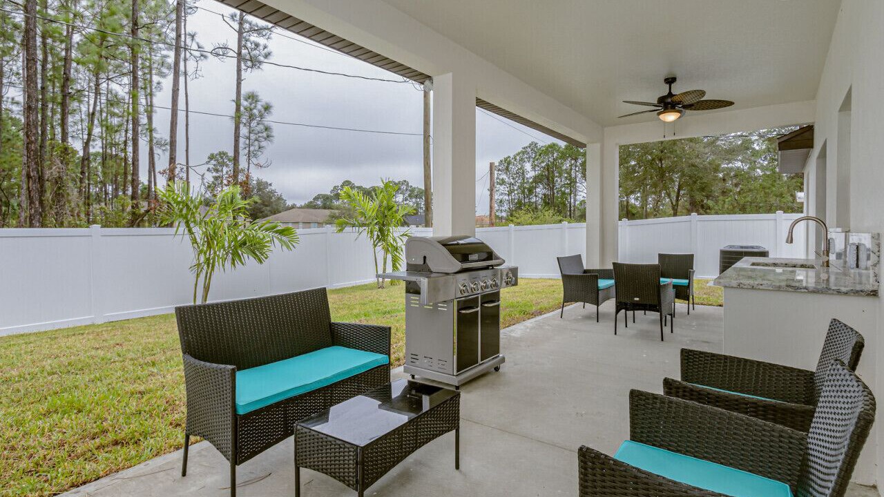 Photo of Patio Balcony in Port Malabar