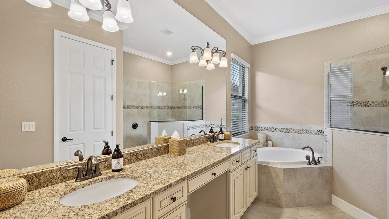 Photo of Bathroom in Naples