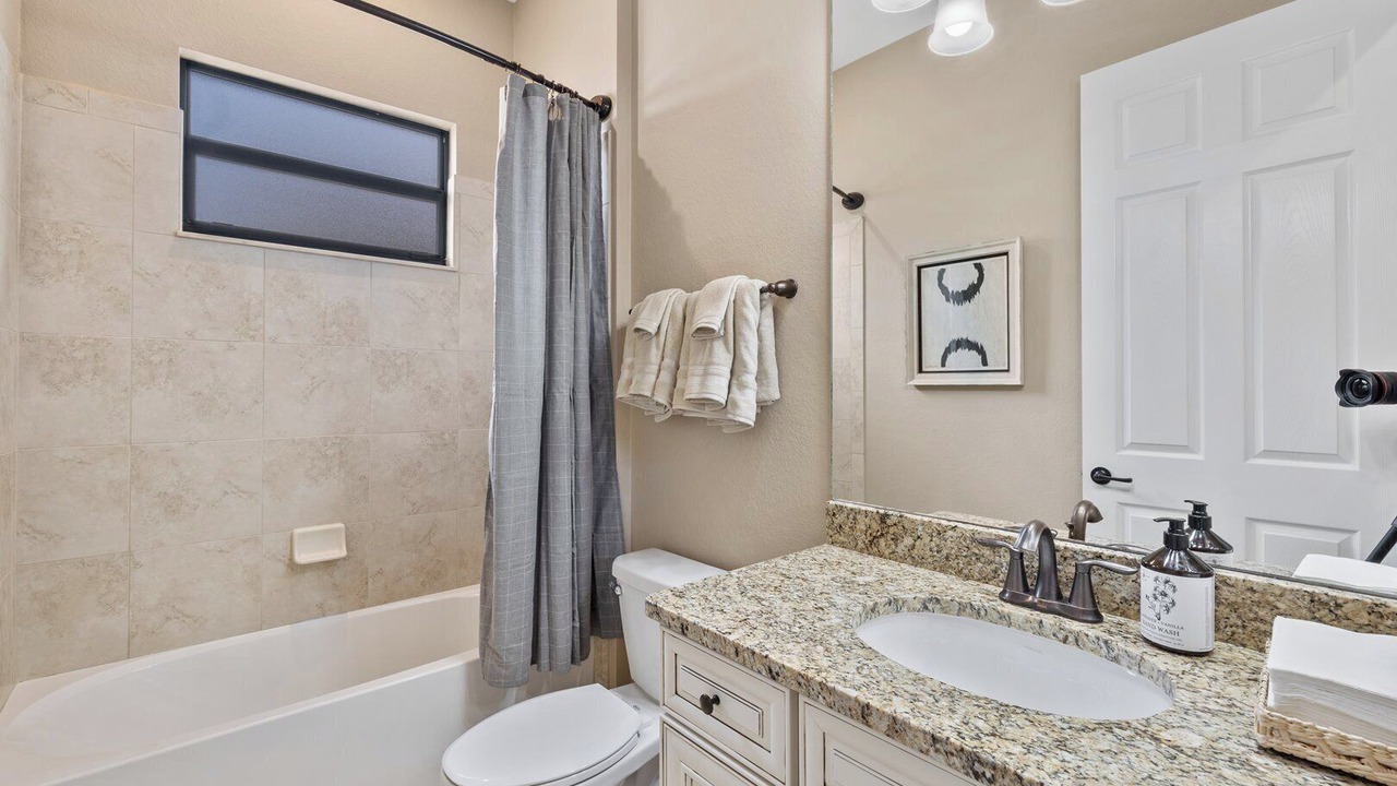 Photo of Bathroom in Naples