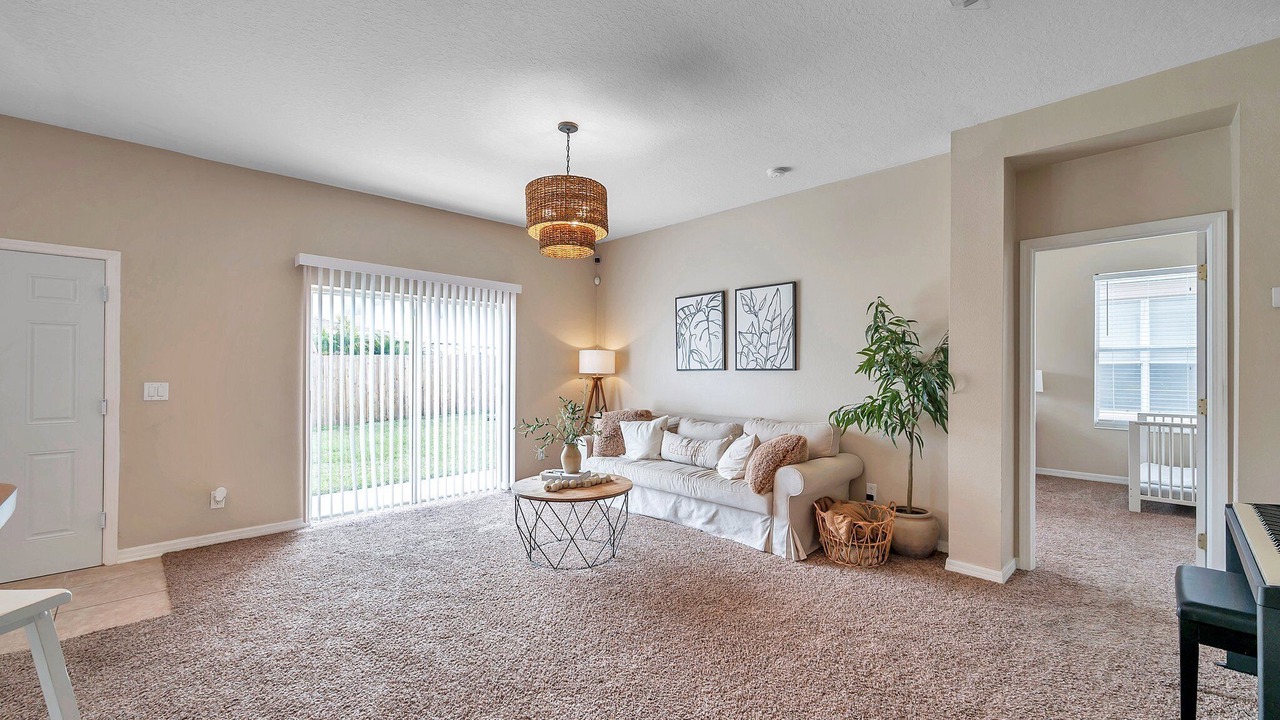 Photo of Livingroom in Apollo Beach