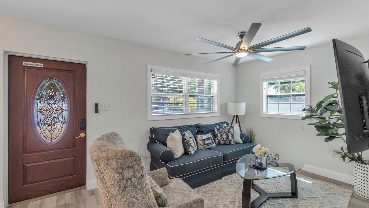 Photo of Livingroom in Country Oaks