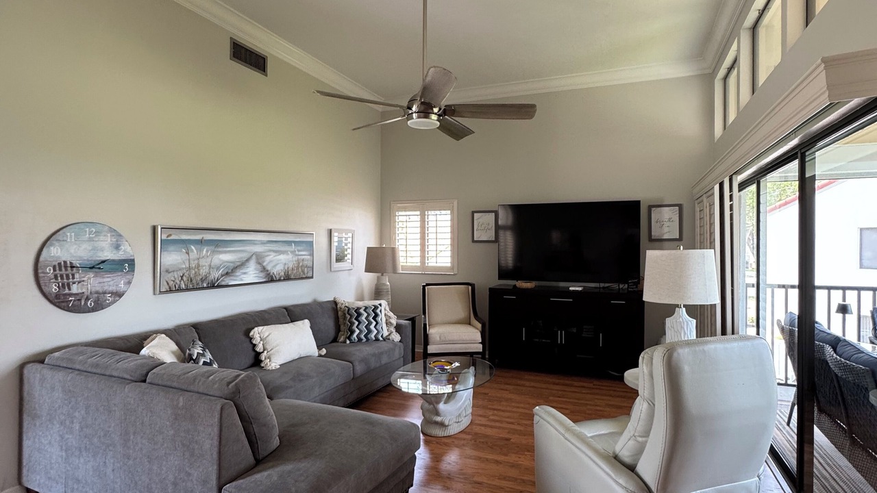 Photo of Livingroom in North Naples
