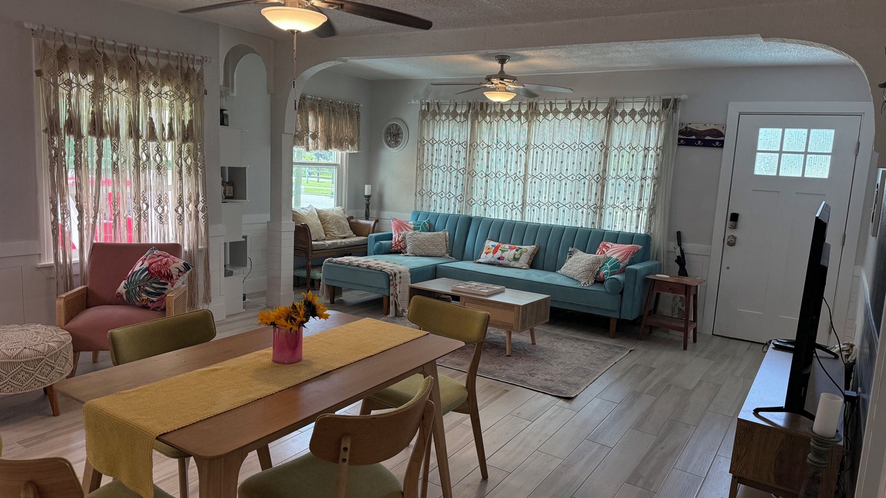 Photo of Bedroom in Gulfport