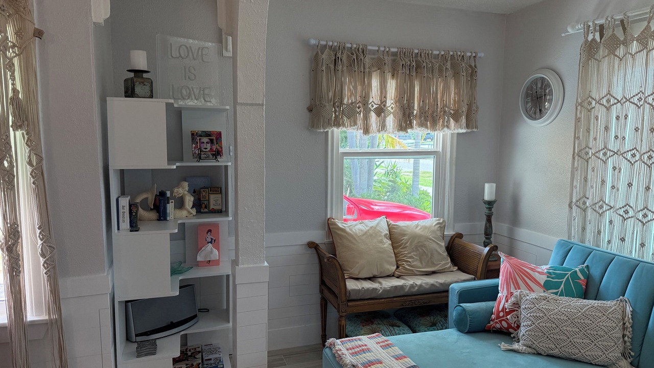 Photo of Bedroom in Gulfport