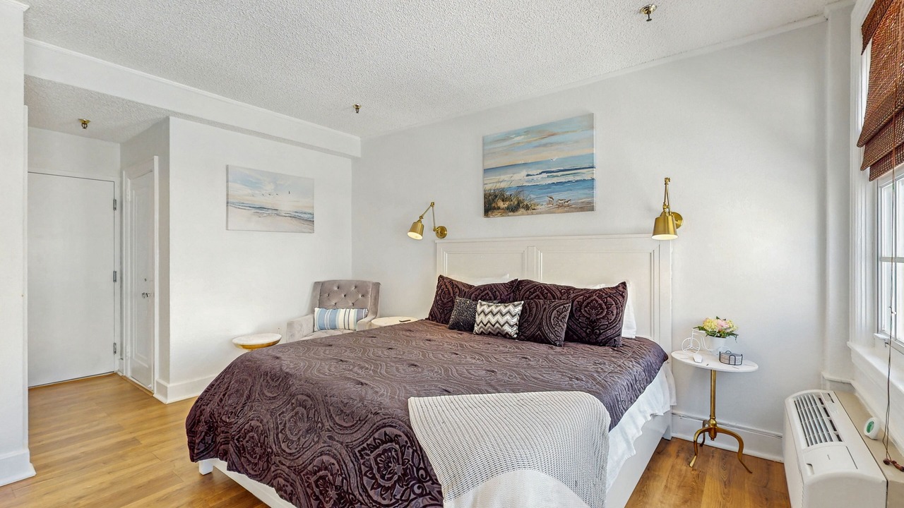 Photo of Bedroom in Palm Beach