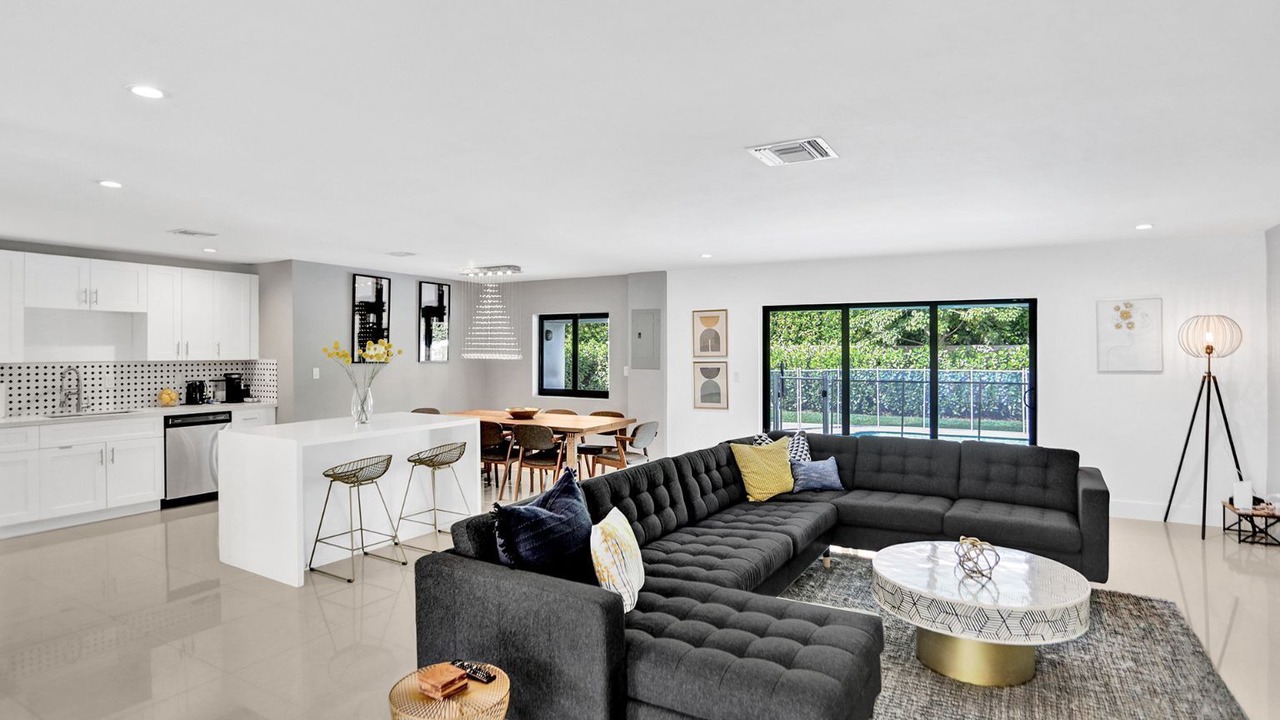 Photo of Livingroom in Highland Lakes