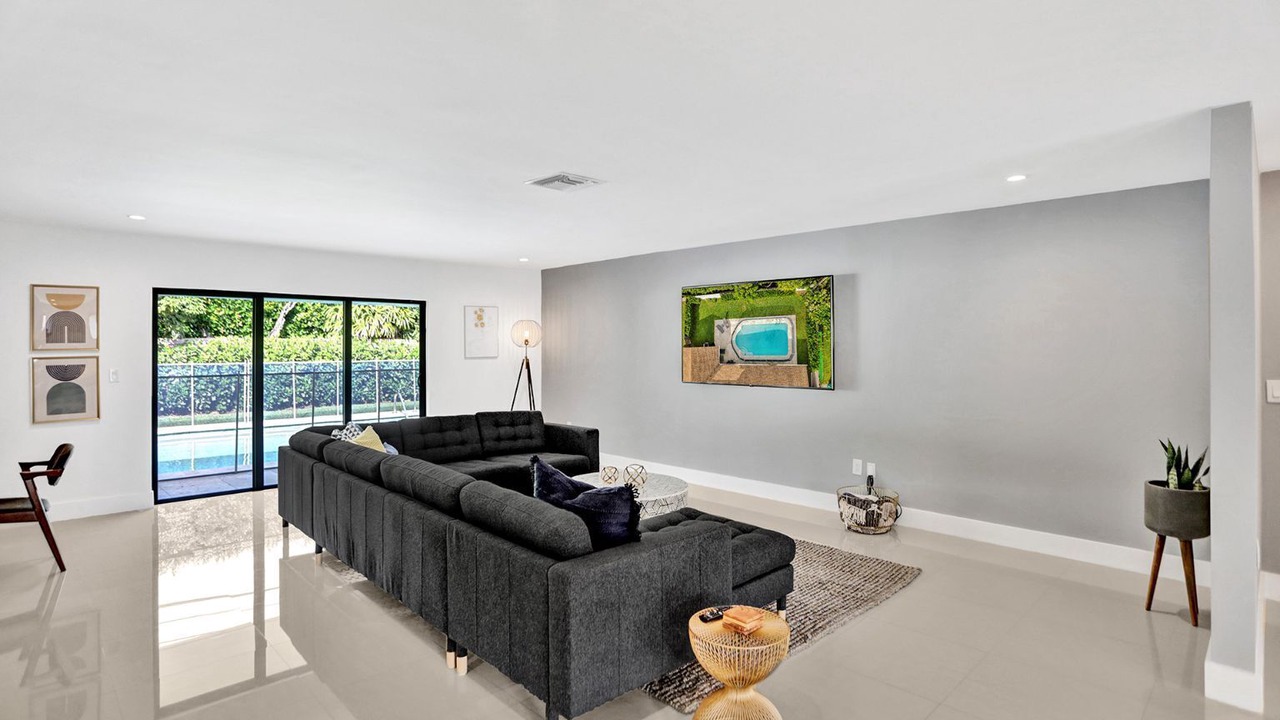 Photo of Livingroom in Highland Lakes