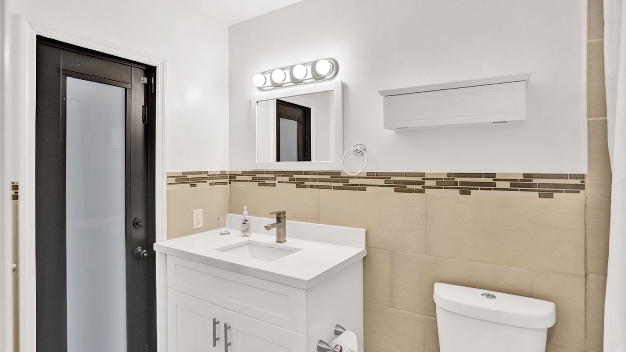 Photo of Bathroom in Highland Lakes