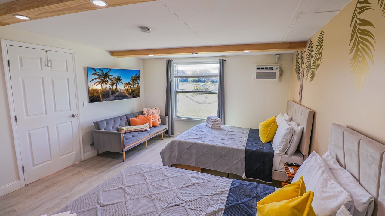 Photo of Bedroom in Buena Ventura Lakes