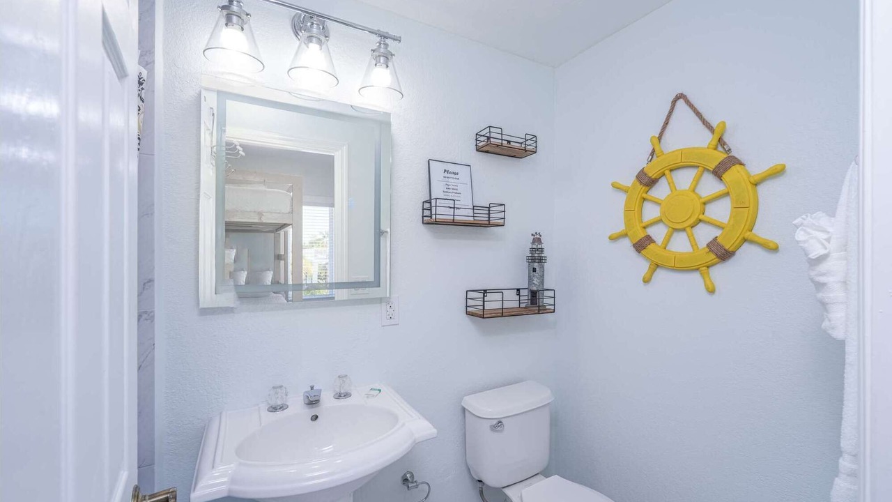 Photo of Bathroom in Marathon