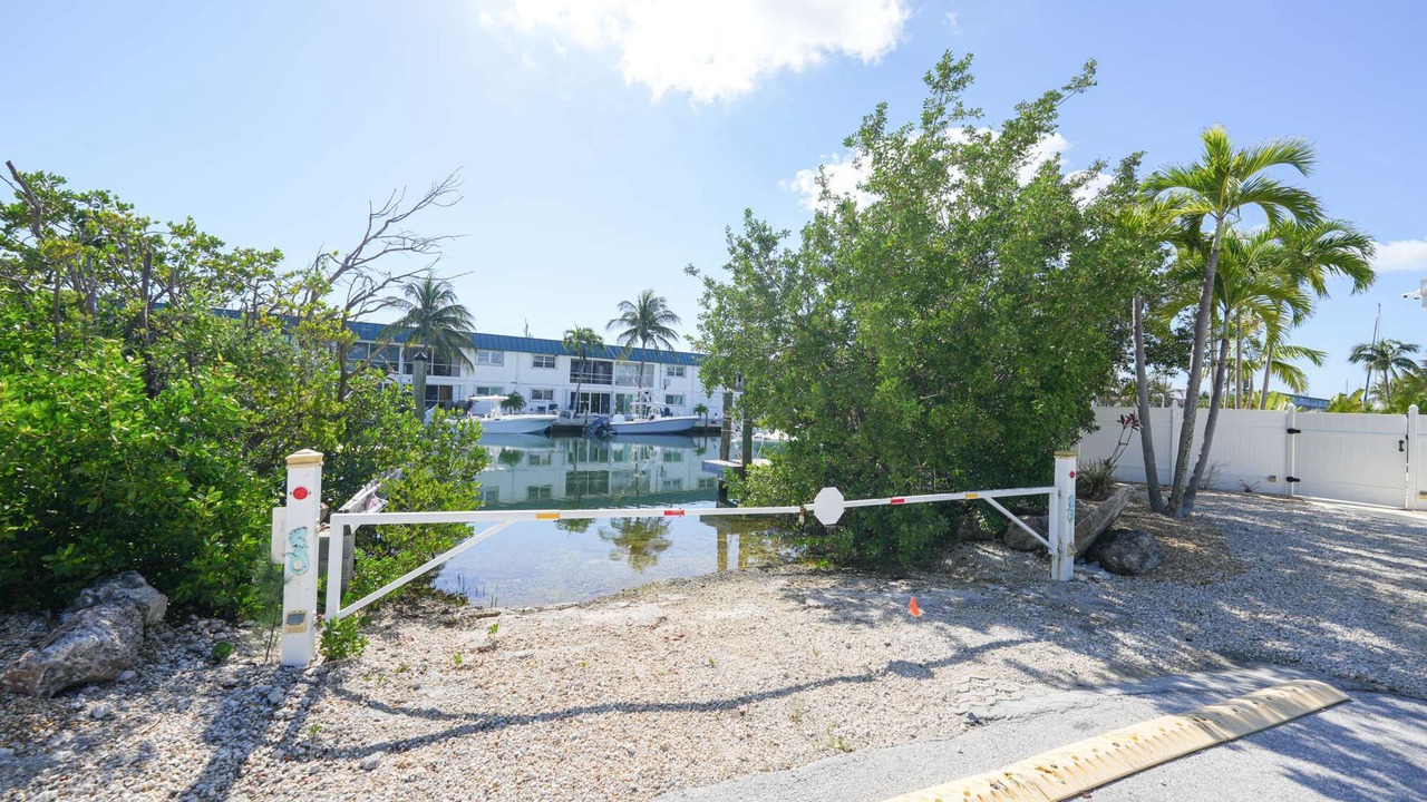 Photo of Outdoor in Marathon