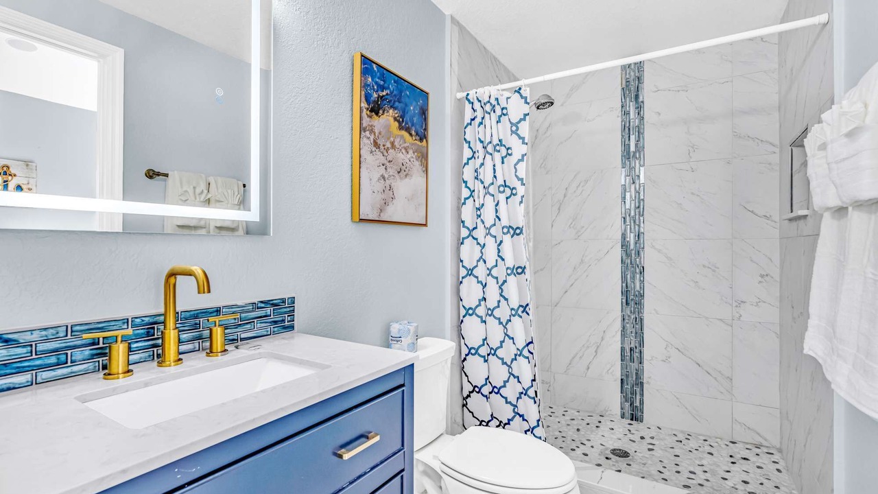 Photo of Bathroom in Marathon