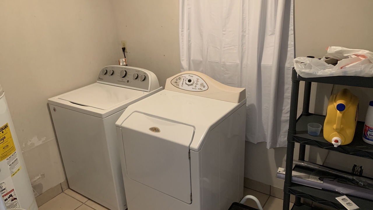 Photo of Bedroom in Okeechobee
