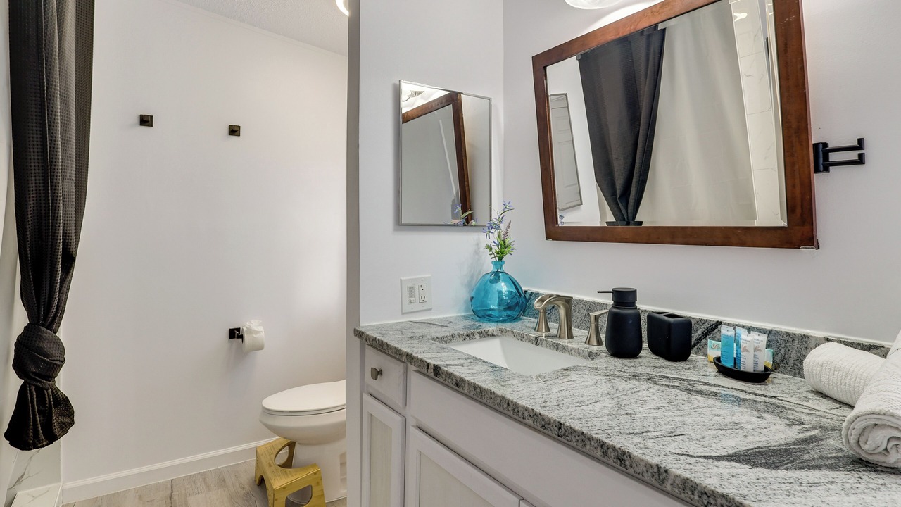Photo of Bathroom in Valrico