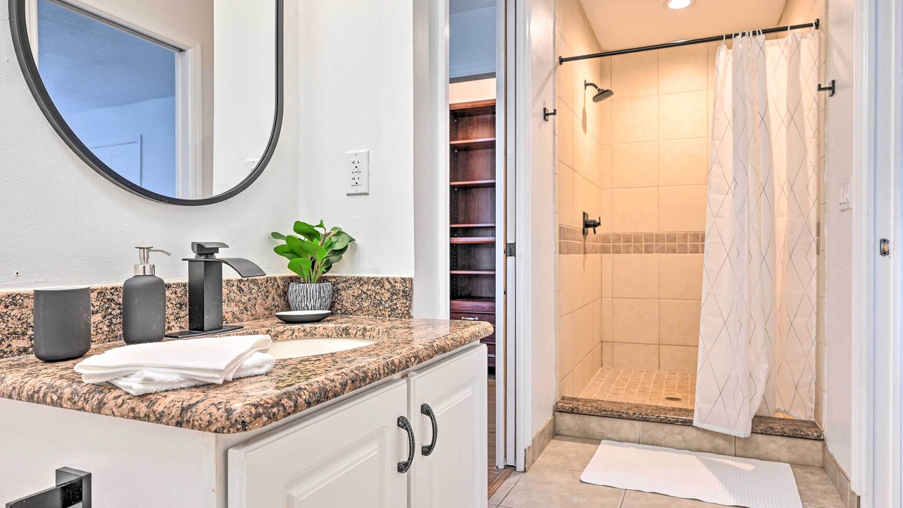 Photo of Bathroom in Limona Improvement