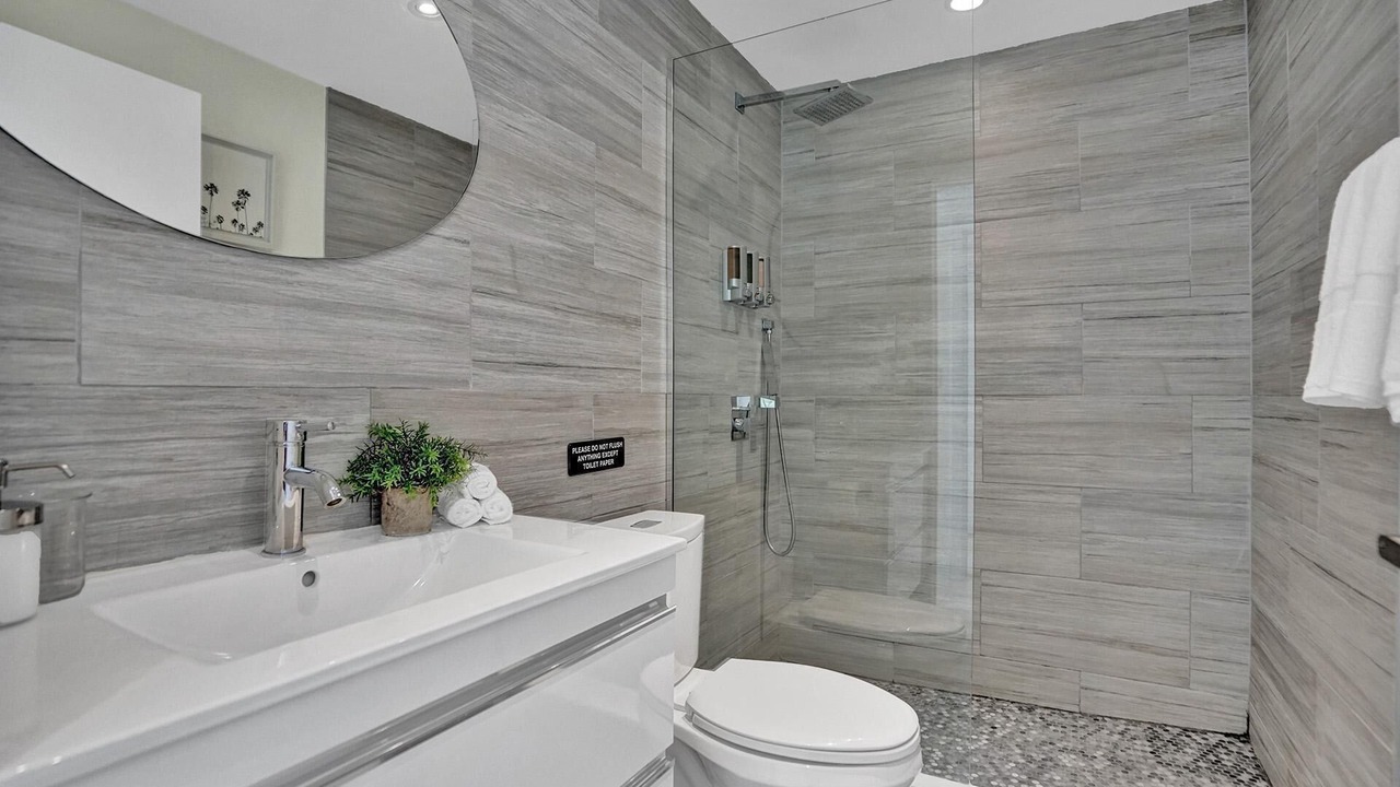 Photo of Bathroom in City Center