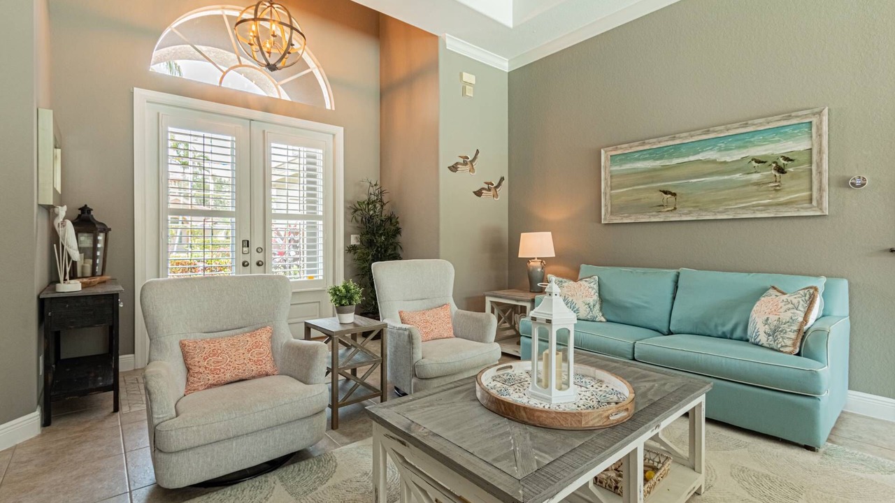 Photo of Livingroom in Central Naples