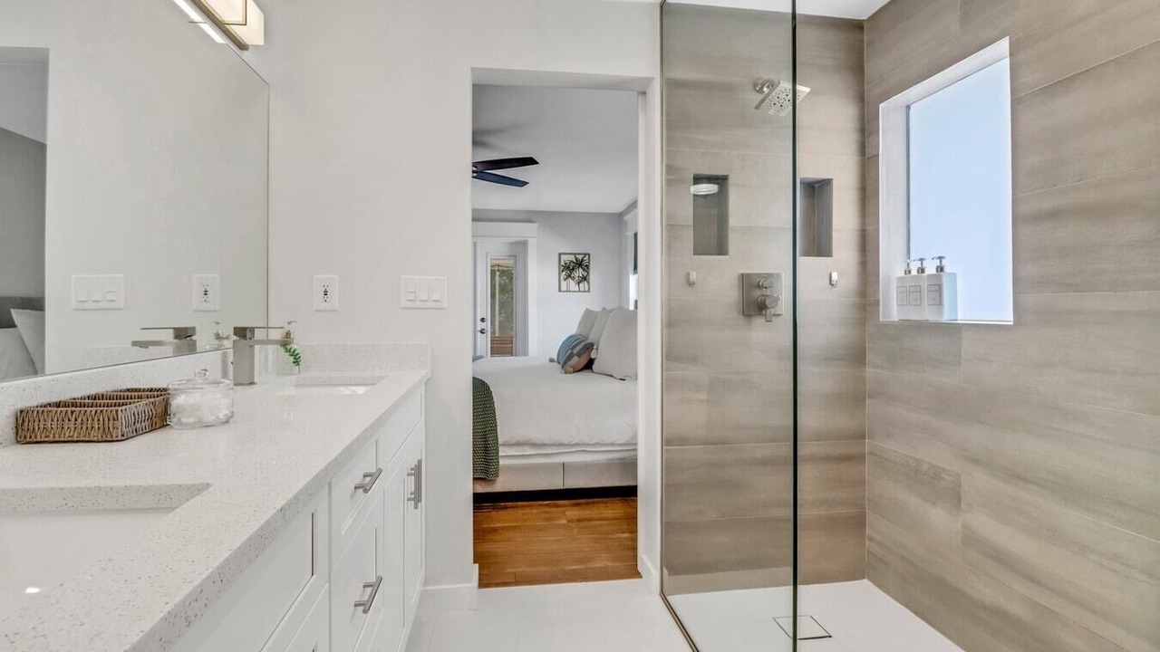 Photo of Bathroom in Central Naples