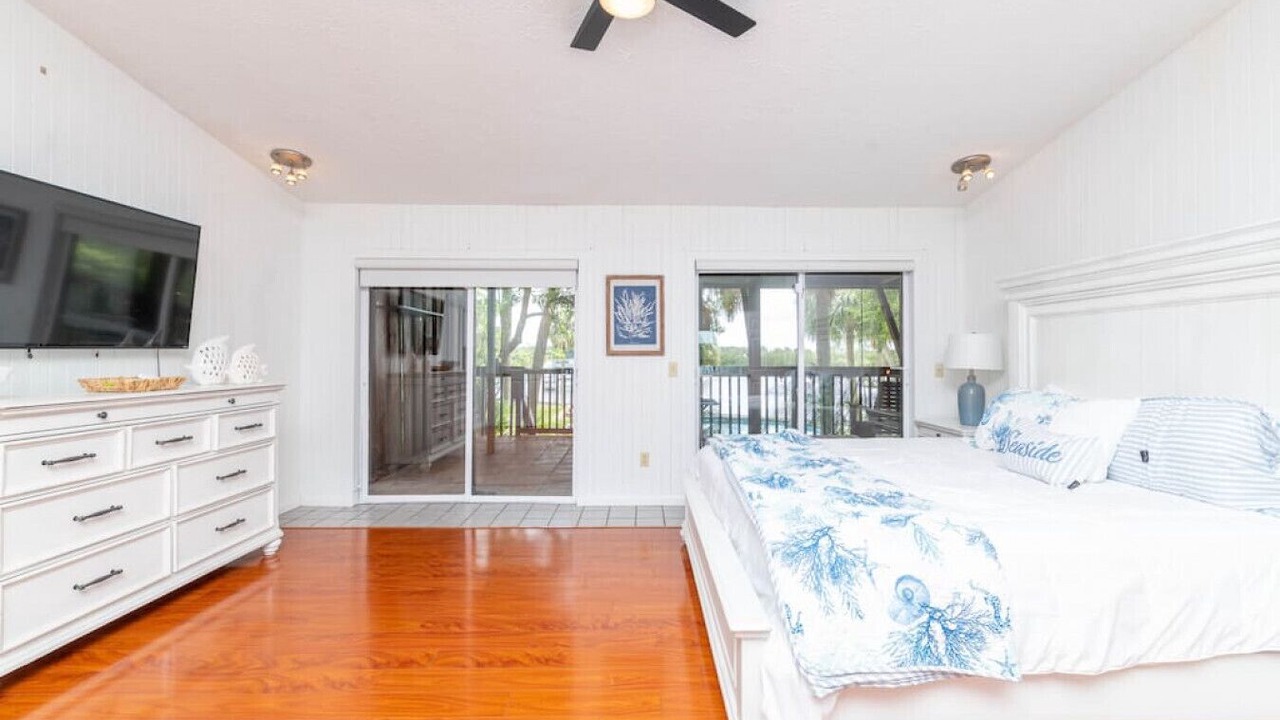 Photo of Bedroom in Riverview