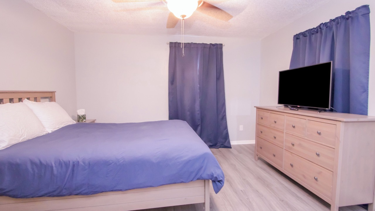 Photo of Bedroom in Riverview