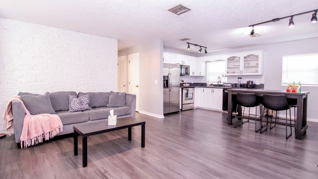 Photo of Livingroom in Riverview