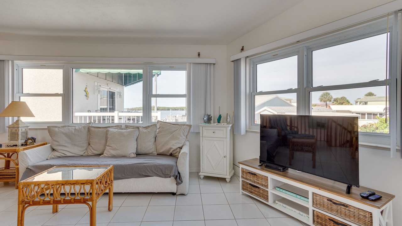 Photo of Livingroom in Nettles Island