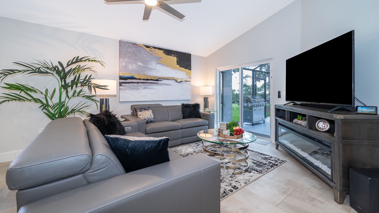 Photo of Livingroom in Haines City