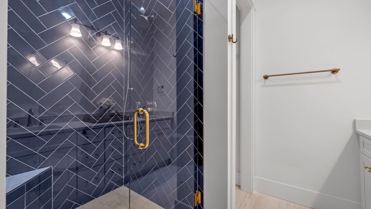 Photo of Bathroom in Greenway Park