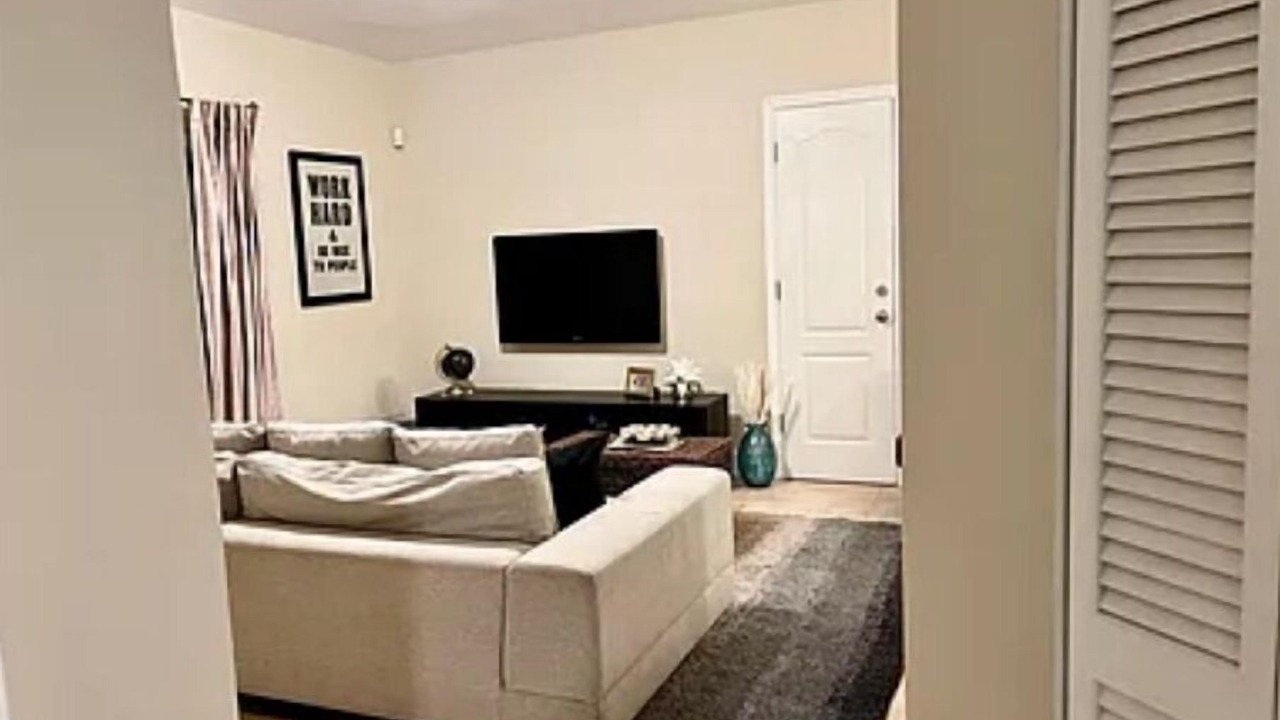 Photo of Livingroom in Northeast Miami