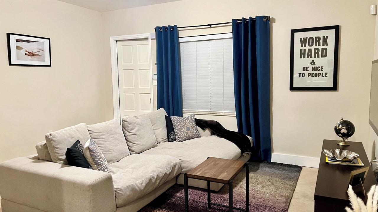 Photo of Livingroom in Northeast Miami