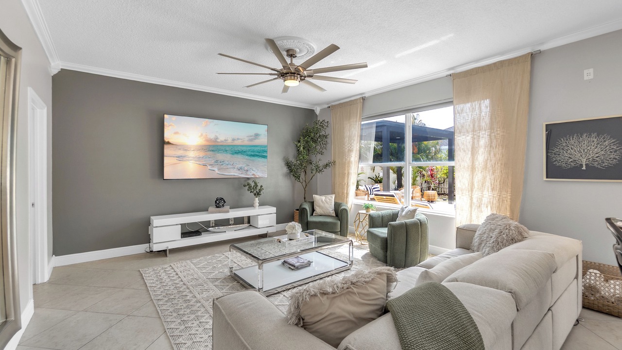 Photo of Livingroom in Trailer Estates