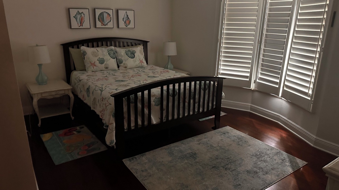 Photo of Bedroom in North Center Street