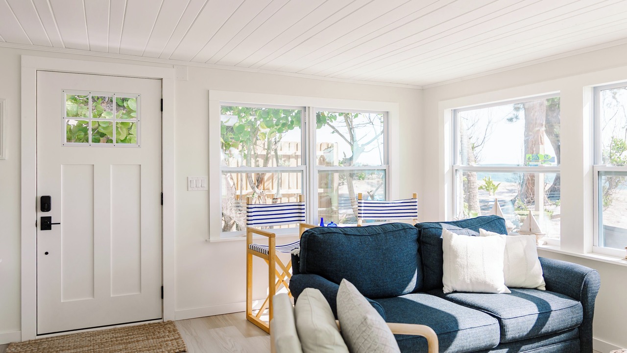 Photo of Livingroom in Englewood