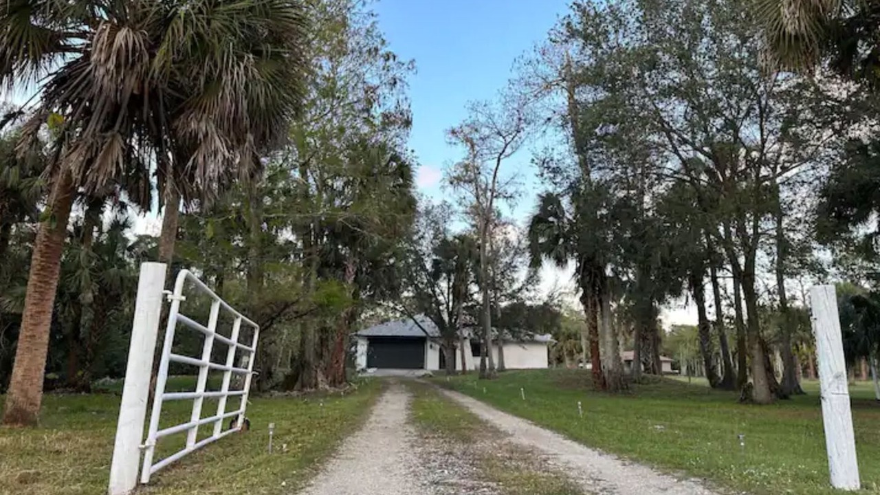 Photo of Outdoor in Naples